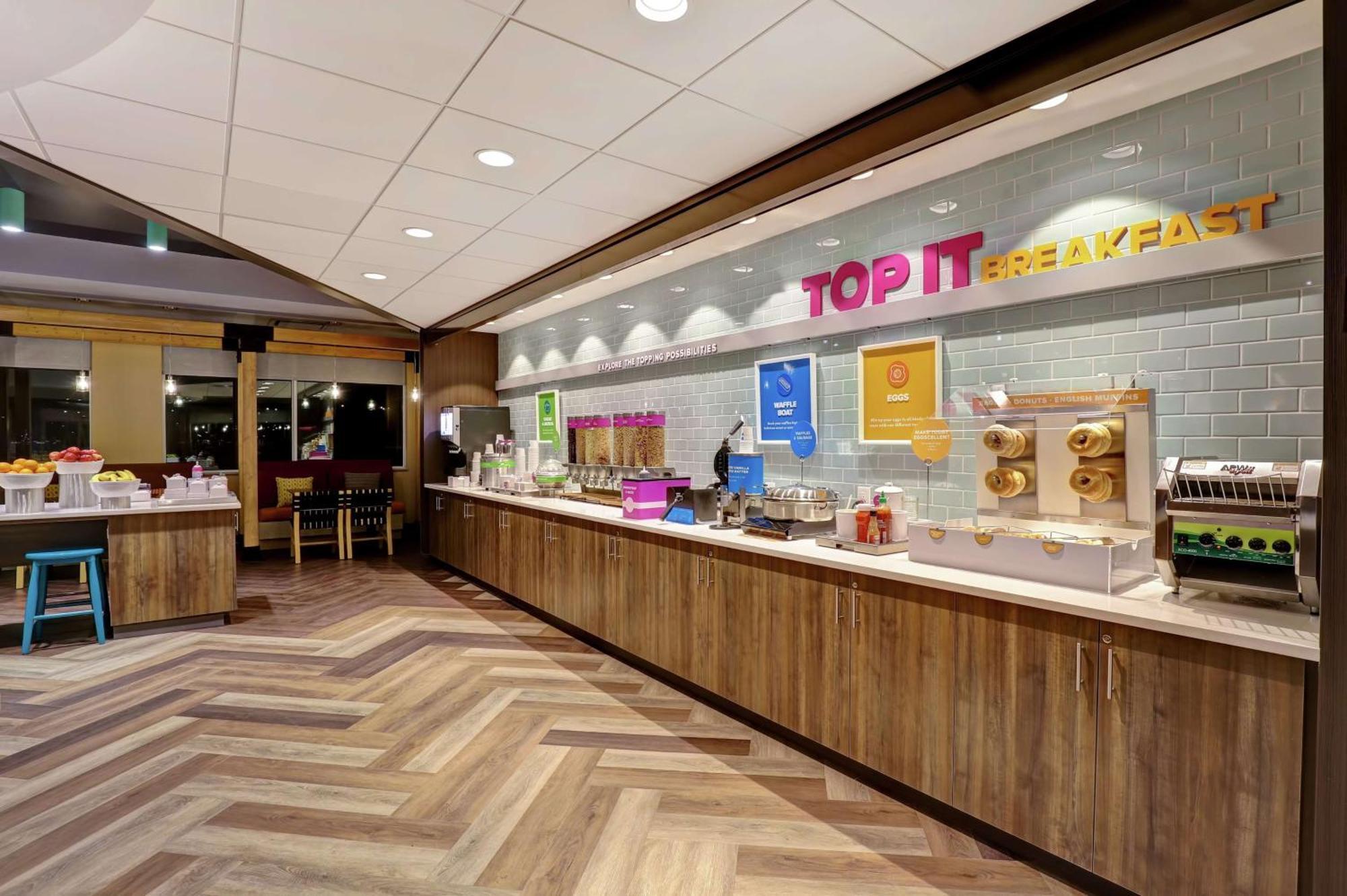 Tru By Hilton Edmonton Windermere Zewnętrze zdjęcie
