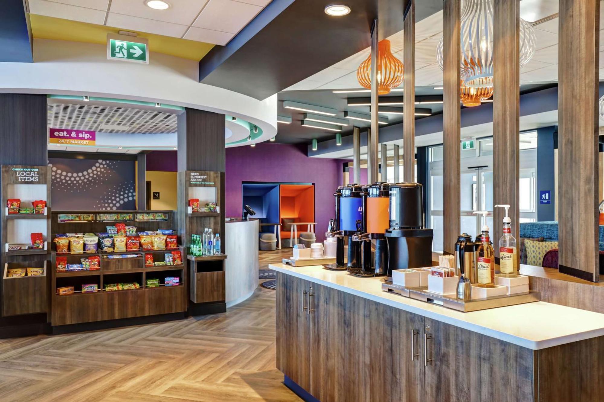 Tru By Hilton Edmonton Windermere Zewnętrze zdjęcie
